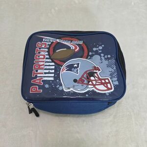 The Northwest Lunchbox New England Patriots Zippered 10" x 8" x 4" Navy Black